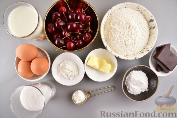 Пирог на кефире, с черешней и шоколадом