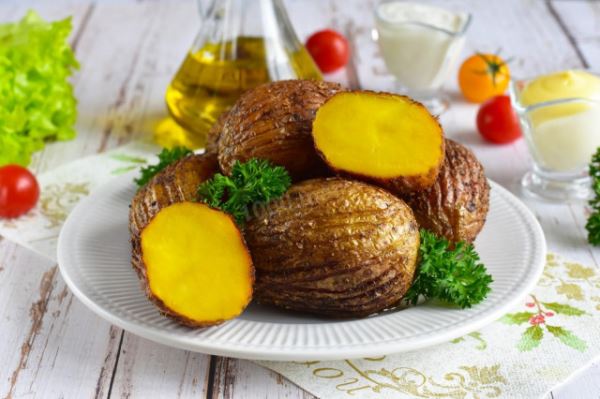 Картошка в кожуре в духовке